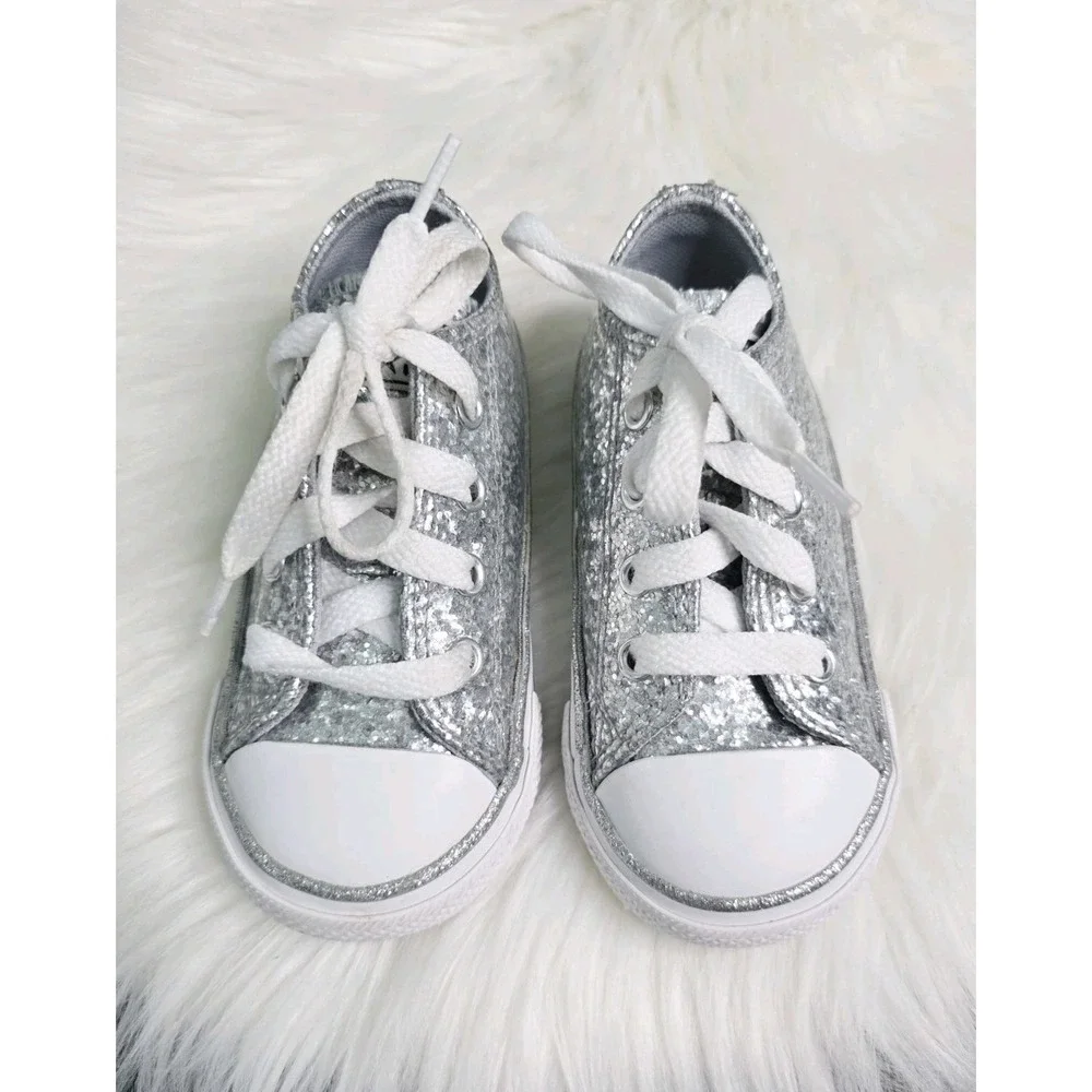 Converse Chuck Taylor All Star Loe Top Glitter Sneakers Toddler Size 6 Silver